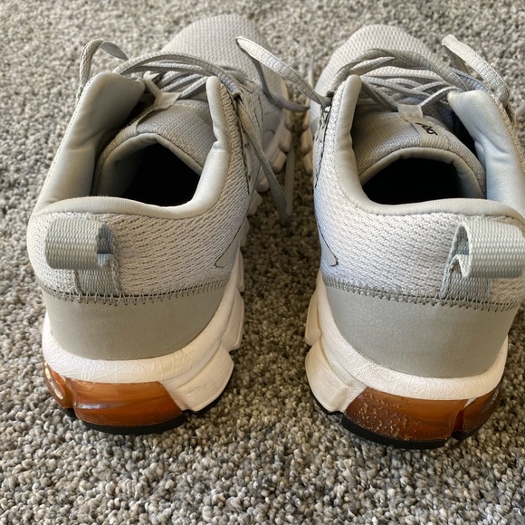 Women’s ASICS Size 8-1/2 Running Shoe - Picture 5 of 6